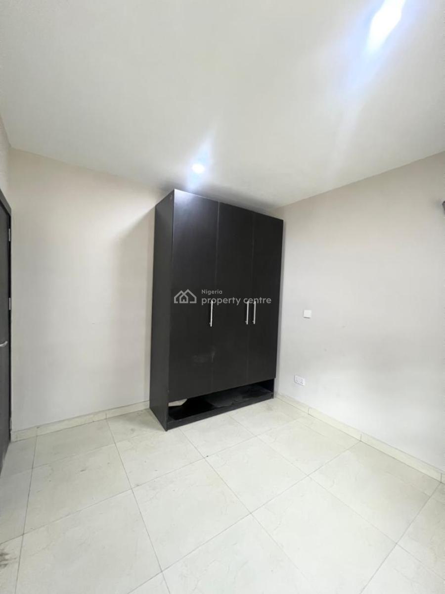 Lovely 2 Bedroom Apartment in a Secure Estate, Osapa London, Lekki, Lagos, Flat / Apartment for Rent
