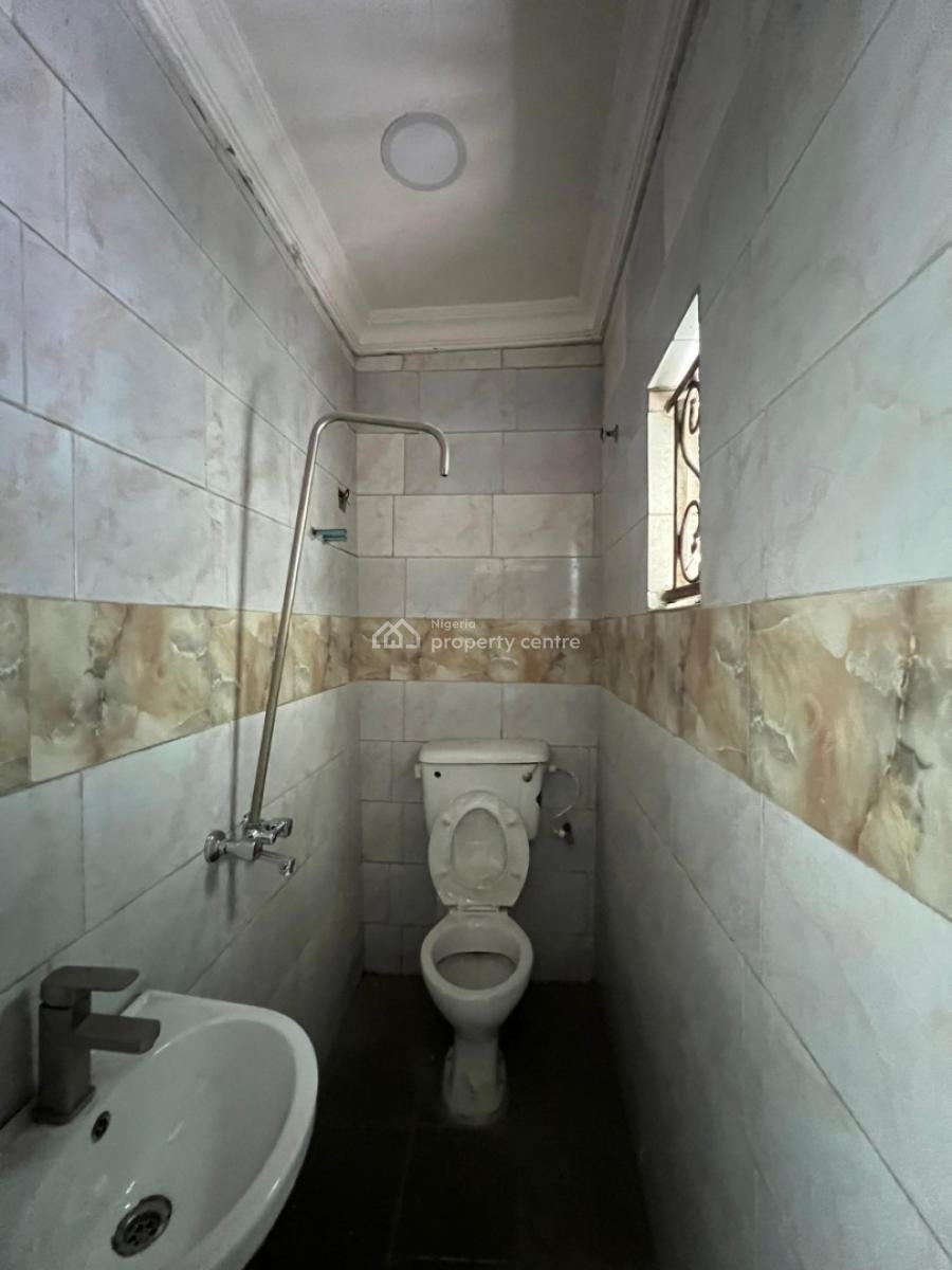 Lovely 2 Bedroom Apartment in a Secure Estate, Chevron, Lekki, Lagos, Flat / Apartment for Rent