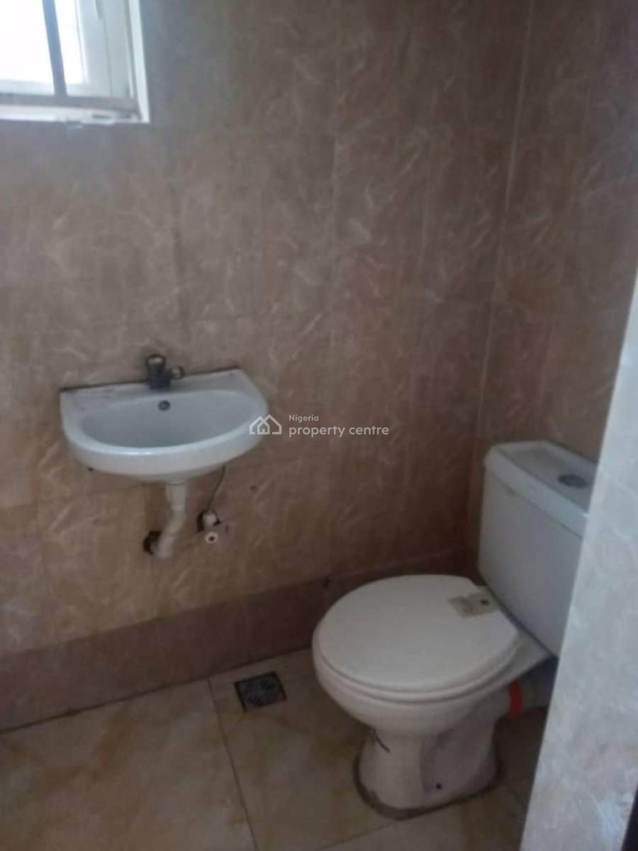 Clean and Spacious 2 Bedroom Apartment, Badore, Ajah, Lagos, Flat / Apartment for Rent