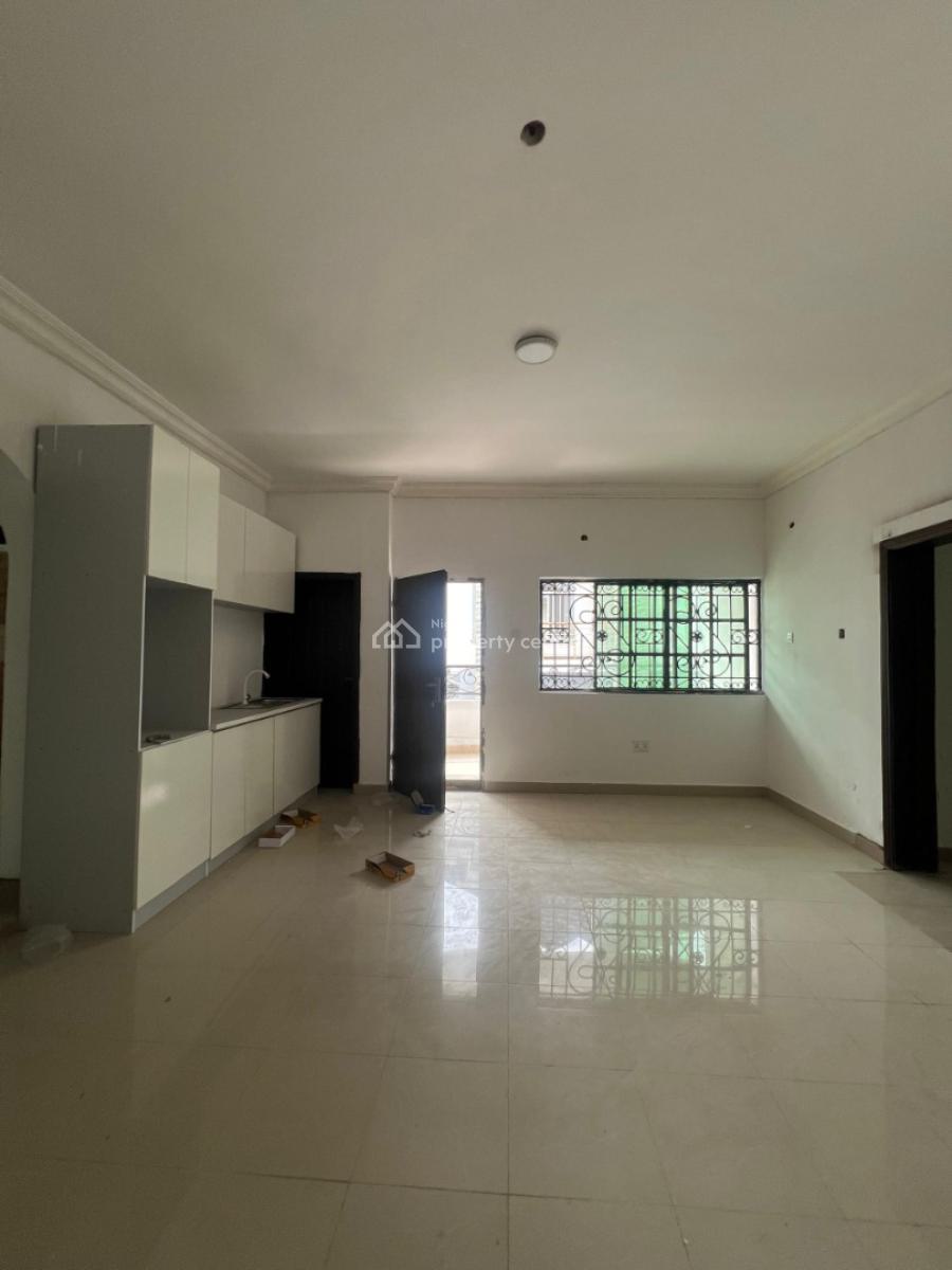 Lovely 2 Bedroom Penthouse in a Secure Estate   Locati, Chevron, Lekki, Lagos, House for Rent