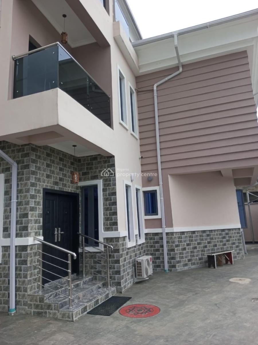 Relatively New 3 Bedroom Flat, Pedro, Gbagada, Lagos, House for Rent