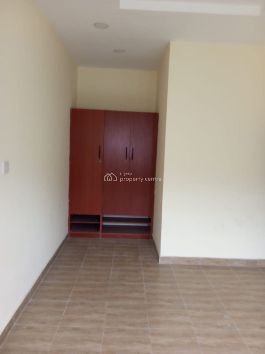 Relatively New 3 Bedroom Flat, Pedro, Gbagada, Lagos, House for Rent