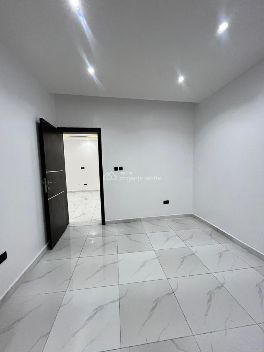 3 Bedroom Apartment at Lekki Phase 1, Lekki Phase 1, Lekki, Lagos, Flat / Apartment for Sale