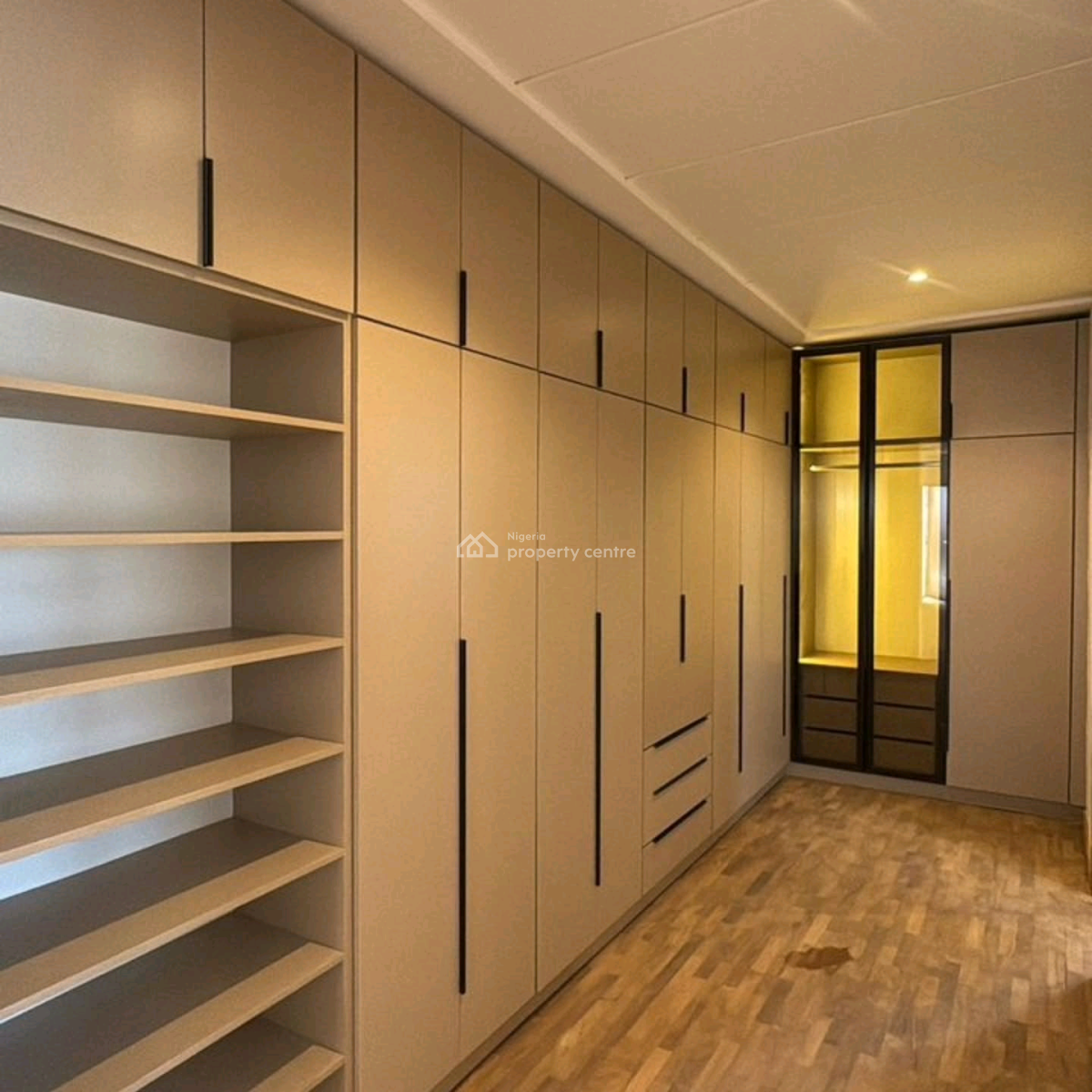 Fully Detached 5 Bedroom Duplex with Basement and Elevator  Location, Kolapo Ishola Gra, Ibadan, Oyo, House for Sale