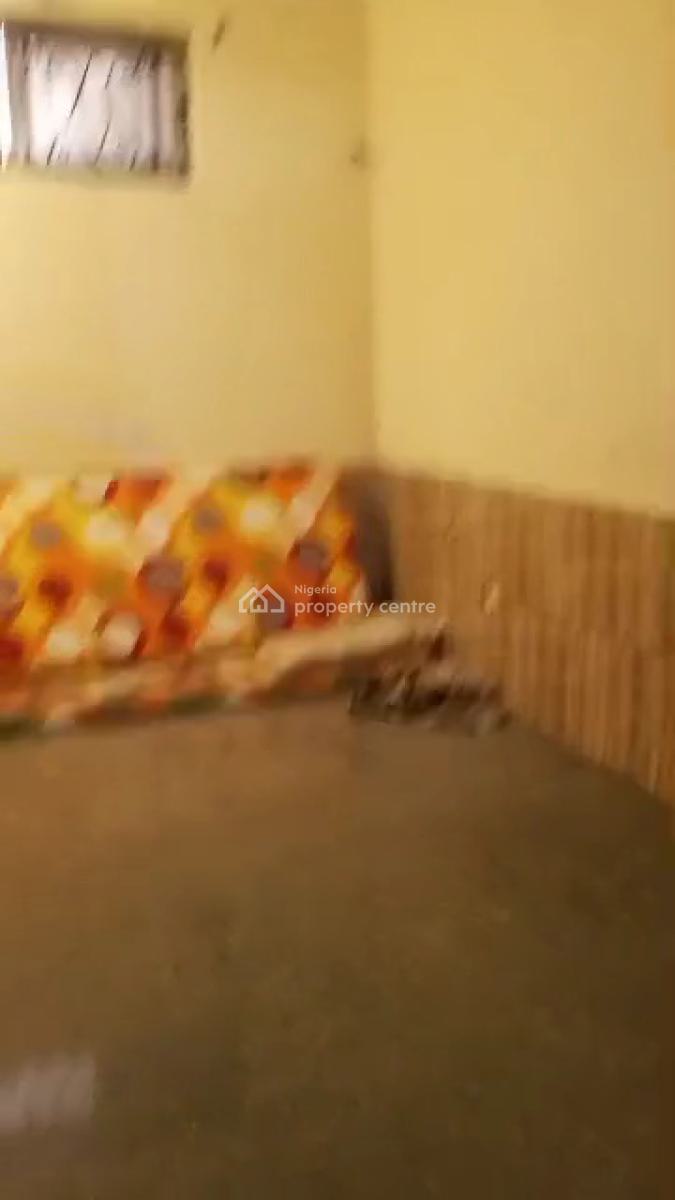 Bq with Kitchenette, Off Palace Road, Oniru, Victoria Island (vi), Lagos, Self Contain (single Rooms) for Rent