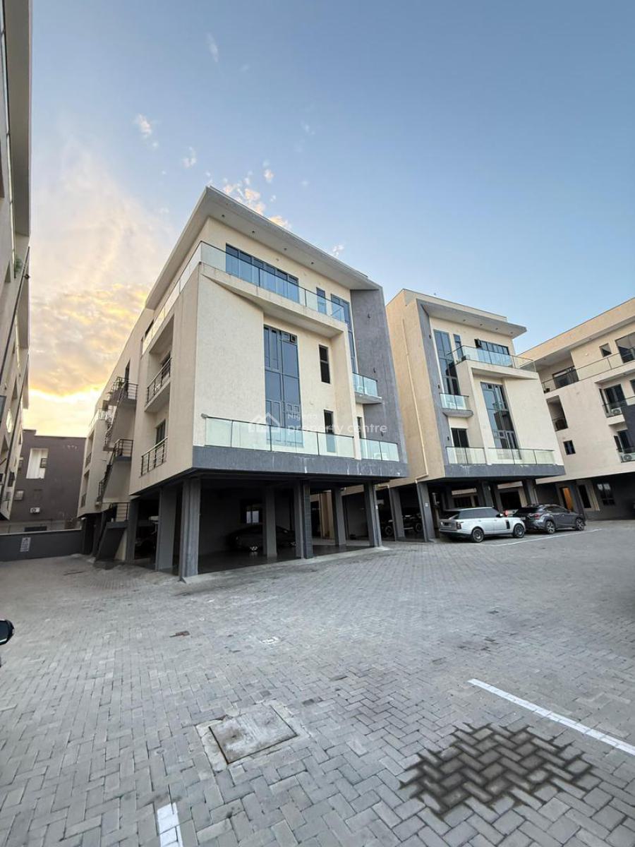 2 Bedroom Luxury Escape Apartment, Admiralty Way, Lekki Phase 1, Lekki, Lagos, Flat / Apartment Short Let