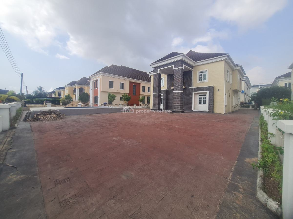 a Fully Detached Five (5) Bedroom House with 2 Rooms Bq and Swimming P, Northern Foreshore Estate, Chevron, Lekki, Lagos, Detached Duplex for Sale