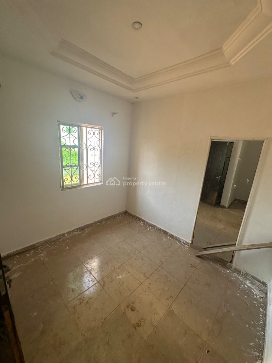 a Mini Room Self Contain Apartment in a Decent Environment, Not Far From Starview Hotel 4th Avenue, Gwarinpa, Abuja, Self Contain (single Rooms) for Rent