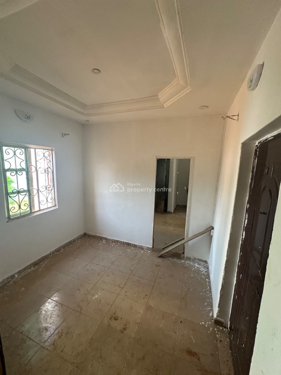 a Mini Room Self Contain Apartment in a Decent Environment, Not Far From Starview Hotel 4th Avenue, Gwarinpa, Abuja, Self Contain (single Rooms) for Rent
