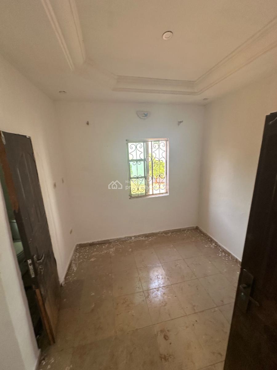 a Mini Room Self Contain Apartment in a Decent Environment, Not Far From Starview Hotel 4th Avenue, Gwarinpa, Abuja, Self Contain (single Rooms) for Rent