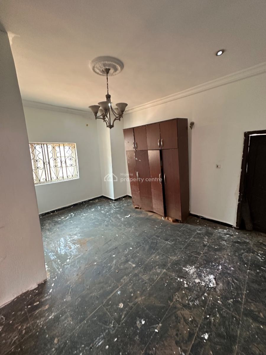 a Standard One Bedroom Apartment in a Decent Neighborhood, Not Far From Starview Hotel 4th Avenue, Gwarinpa, Abuja, Mini Flat (room and Parlour) for Rent