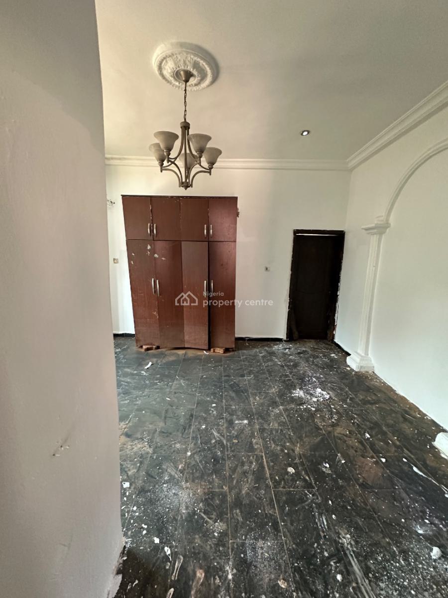 a Standard One Bedroom Apartment in a Decent Neighborhood, Not Far From Starview Hotel 4th Avenue, Gwarinpa, Abuja, Mini Flat (room and Parlour) for Rent