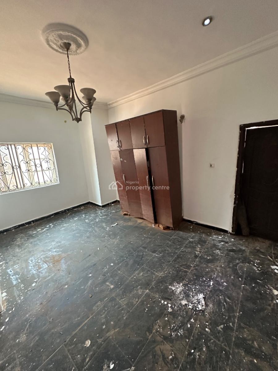a Standard One Bedroom Apartment in a Decent Neighborhood, Not Far From Starview Hotel 4th Avenue, Gwarinpa, Abuja, Mini Flat (room and Parlour) for Rent