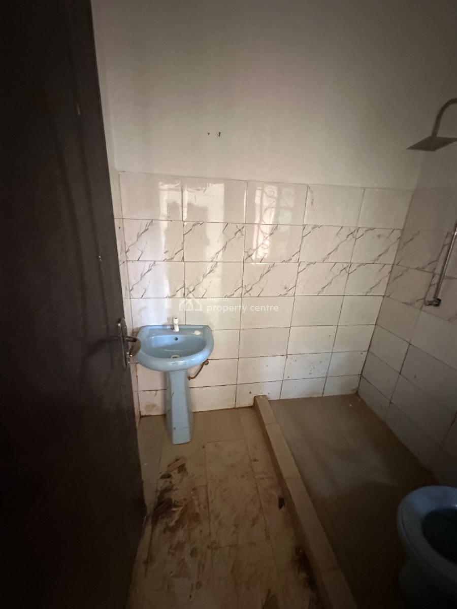 a Standard One Bedroom Apartment in a Decent Neighborhood, Not Far From Starview Hotel 4th Avenue, Gwarinpa, Abuja, Mini Flat (room and Parlour) for Rent