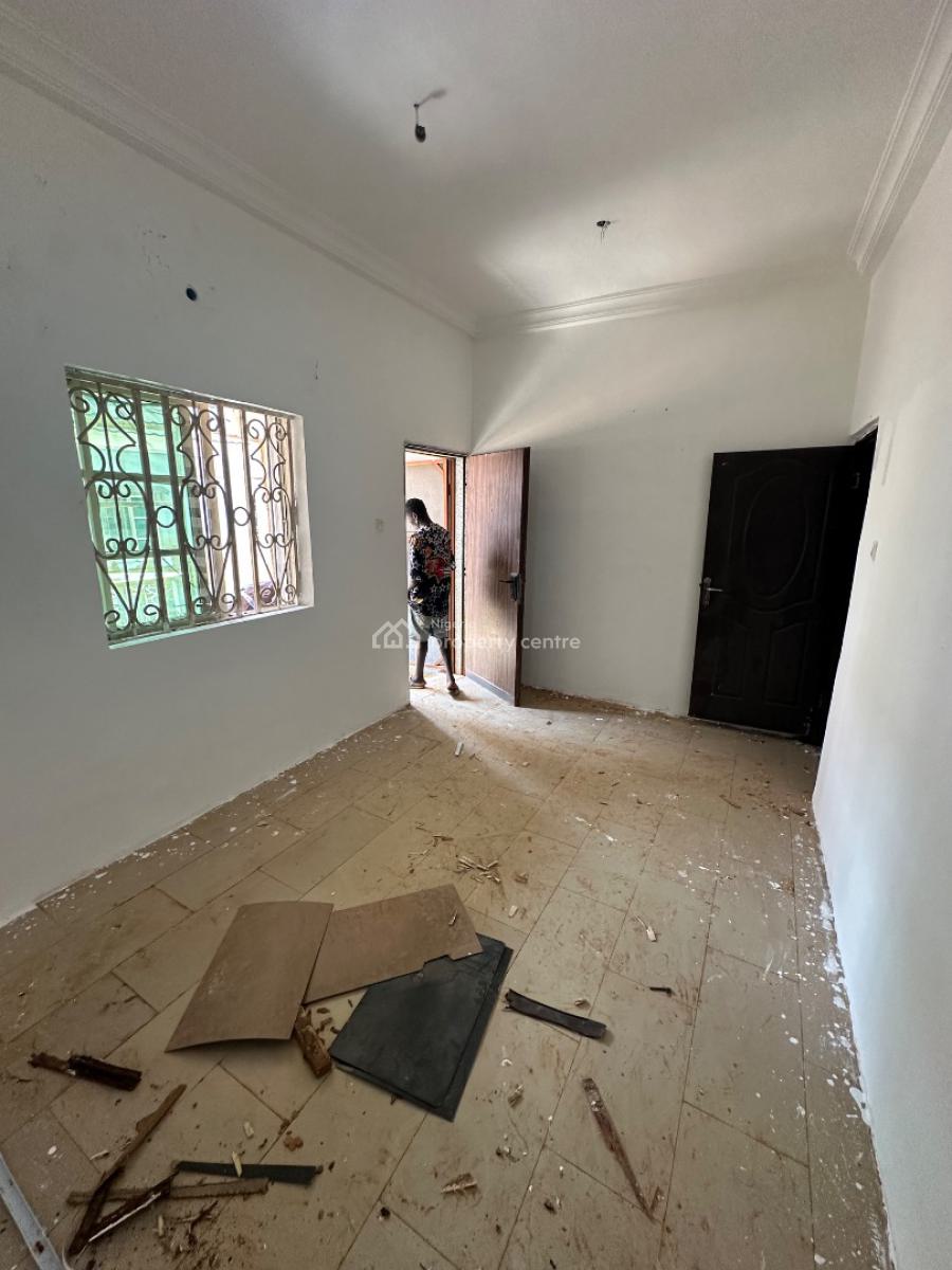 a Standard One Bedroom Apartment in a Decent Neighborhood, Not Far From Starview Hotel 4th Avenue, Gwarinpa, Abuja, Mini Flat (room and Parlour) for Rent