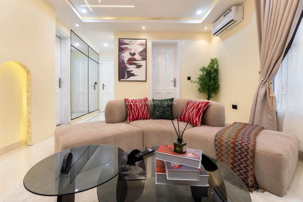 2-bed Service Apartment at Freedomway Lekki Phase 1, Lekki Phase 1, Lekki, Lagos, Flat / Apartment Short Let