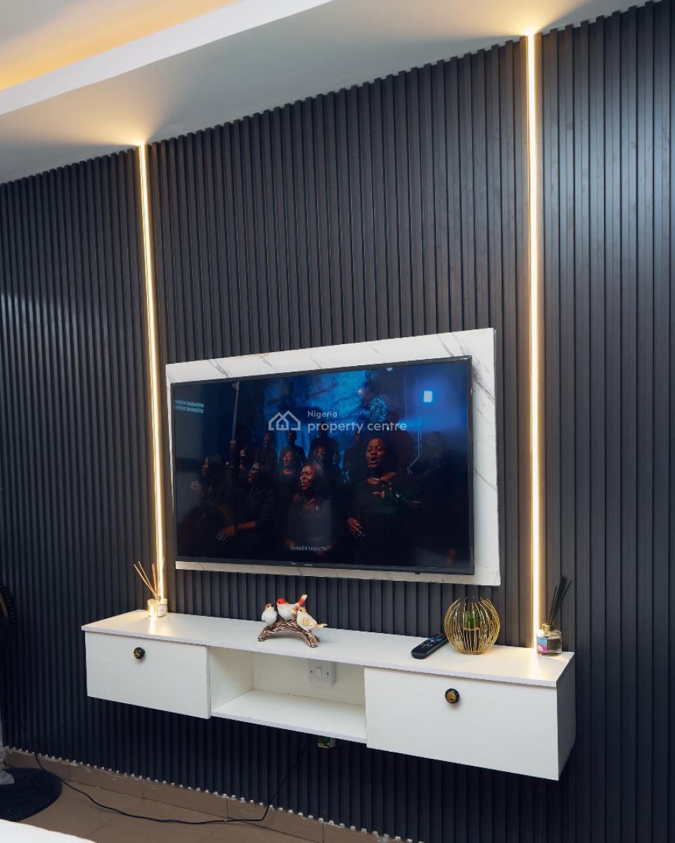 Beautiful Studio Apartment Available, No 4 Ofo Street, Pedro Road, Gbagada Phase 1, Gbagada, Lagos, Self Contain (single Rooms) Short Let