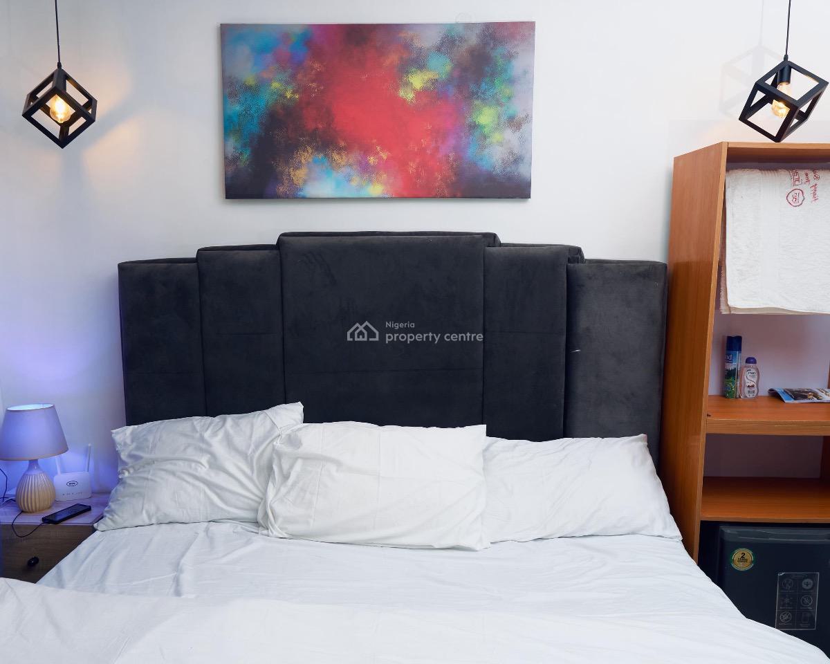 Beautiful Studio Apartment Available, No 4 Ofo Street, Pedro Road, Gbagada Phase 1, Gbagada, Lagos, Self Contain (single Rooms) Short Let