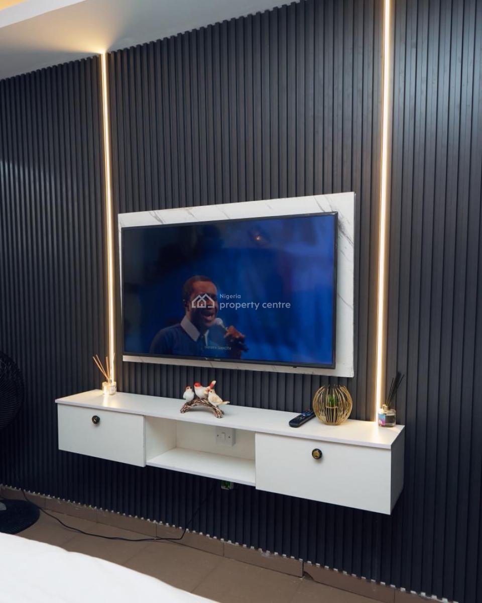 Beautiful Studio Apartment Available, No 4 Ofo Street, Pedro Road, Gbagada Phase 1, Gbagada, Lagos, Self Contain (single Rooms) Short Let