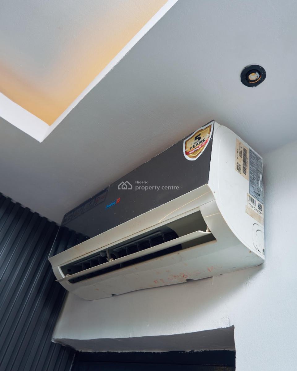 Beautiful Studio Apartment Available, No 4 Ofo Street, Pedro Road, Gbagada Phase 1, Gbagada, Lagos, Self Contain (single Rooms) Short Let