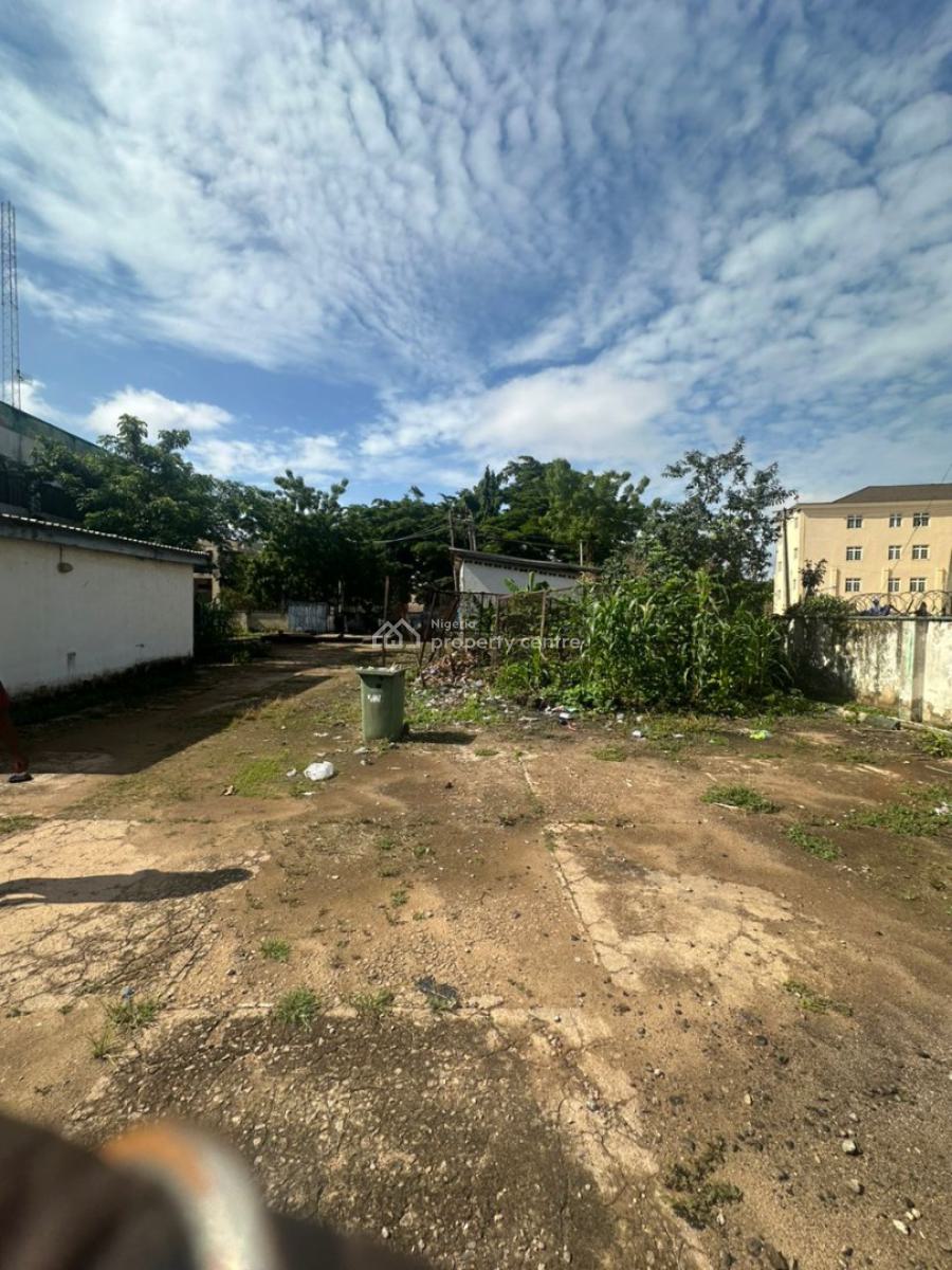 Prime Commercial Property  --  6,000sqm, Kaduna, Kaduna North, Kaduna, Plaza / Complex / Mall for Sale