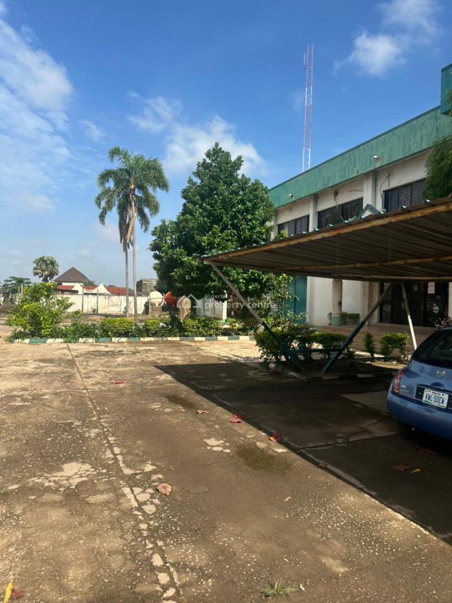 Prime Commercial Property  --  6,000sqm, Kaduna, Kaduna North, Kaduna, Plaza / Complex / Mall for Sale