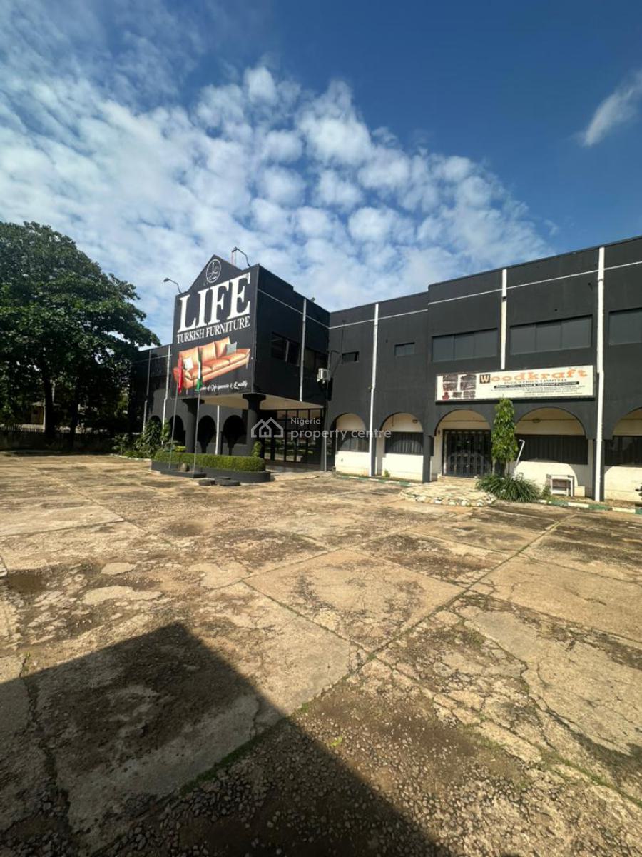 Prime Commercial Property  --  6,000sqm, Kaduna, Kaduna North, Kaduna, Plaza / Complex / Mall for Sale