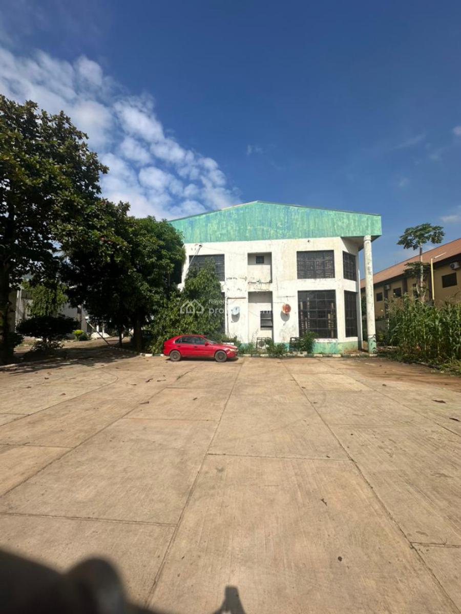 Prime Commercial Property  --  6,000sqm, Kaduna, Kaduna North, Kaduna, Plaza / Complex / Mall for Sale