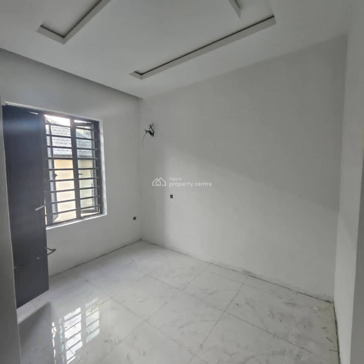 2 Bedroom Duplex All En Suite in a Prime Location, Omole Phase 2, Ikeja, Lagos, Detached Duplex for Sale