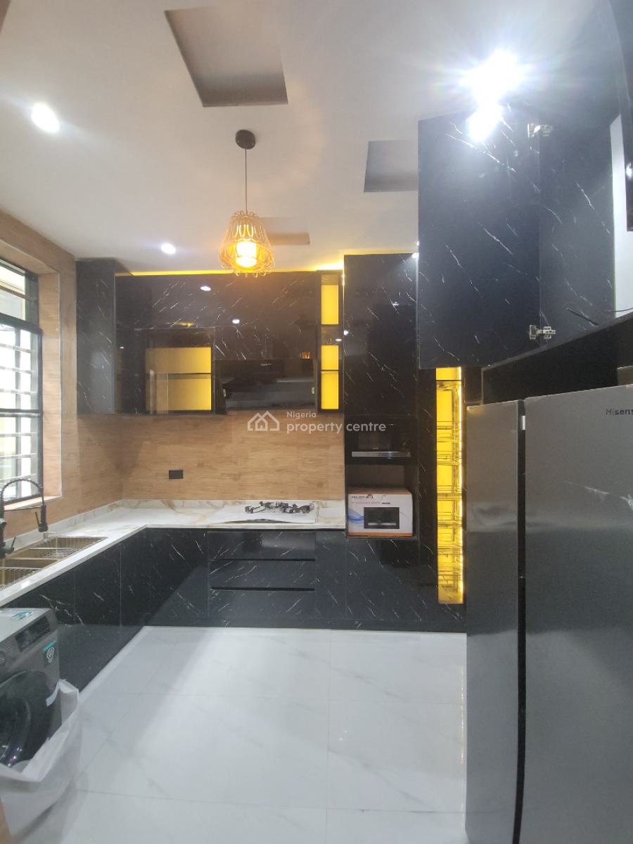 3 Bedroom Flat, Lekki Phase 1, Lekki, Lagos, Flat / Apartment for Sale