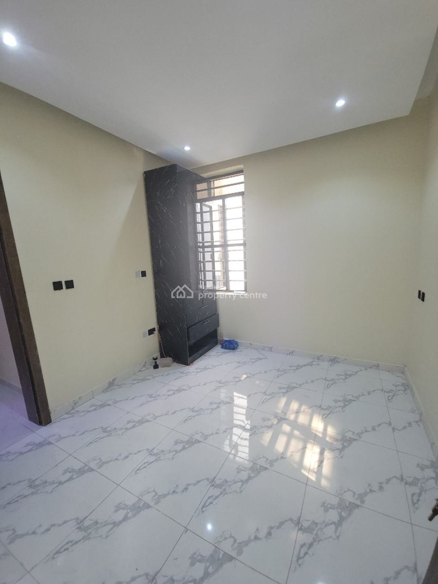 3 Bedroom Flat, Lekki Phase 1, Lekki, Lagos, Flat / Apartment for Sale