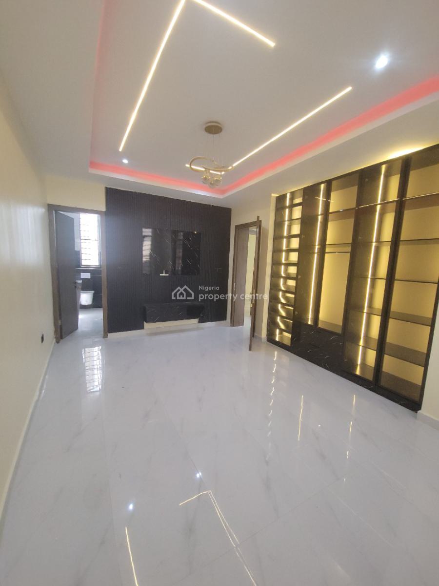 2 Bedroom Flat, Lekki Phase 1, Lekki, Lagos, Flat / Apartment for Sale