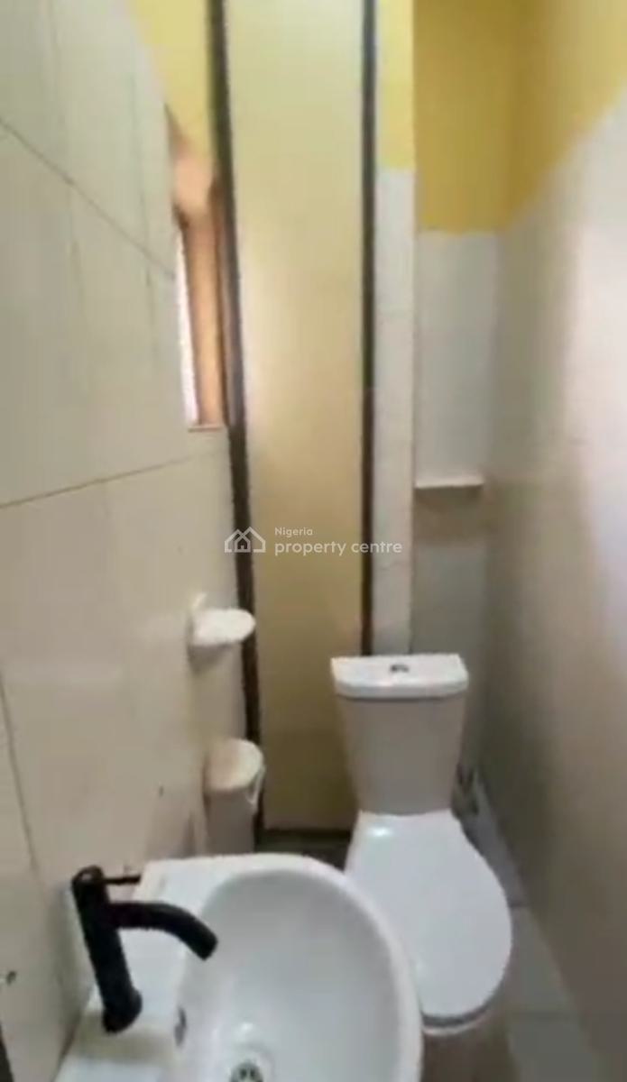 Newly Renovated 3 Bedrooms Flat Serviced Apartment, Prime Water Garden, Ikate, Lekki, Lagos, Flat / Apartment for Rent