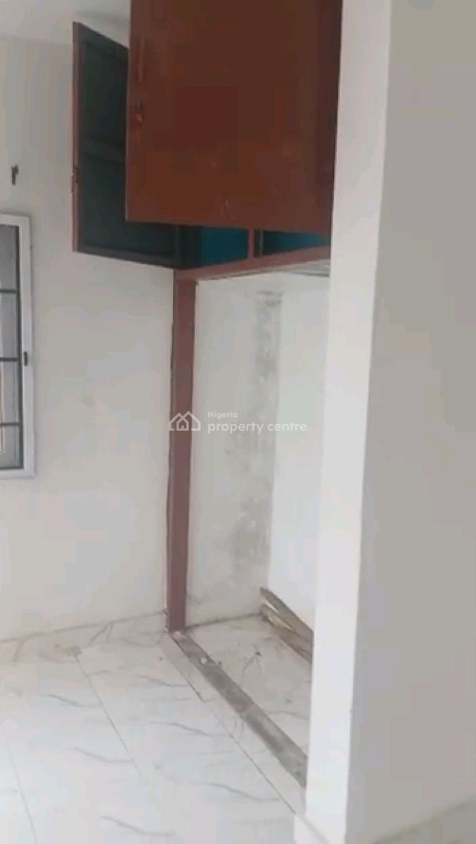 Luxury 3-bedroom Flat Upstairs, Alapere, Ketu, Lagos, Flat / Apartment for Rent