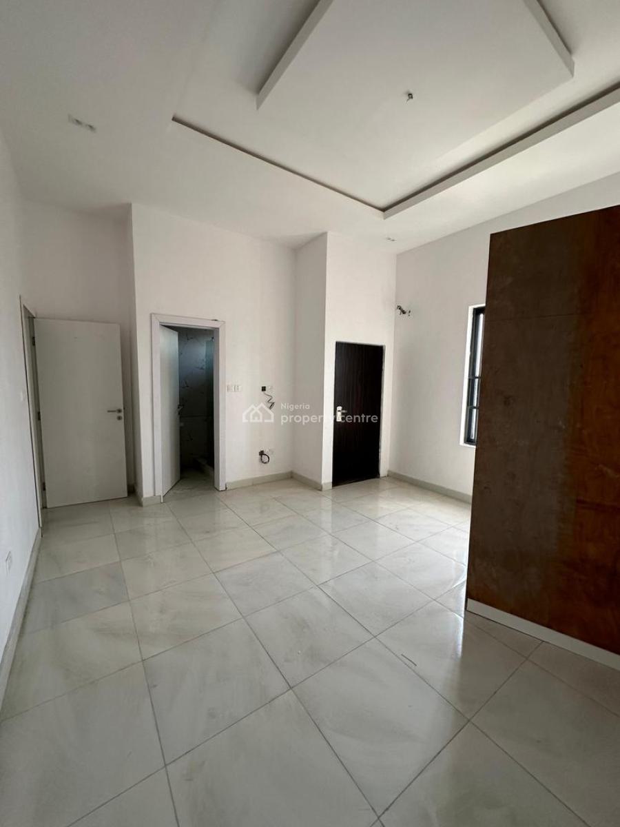 Newly Built Self Serviced 2 Bedroom Penthouse Flat, Lekki Phase 1, Lekki, Lagos, Flat / Apartment for Rent