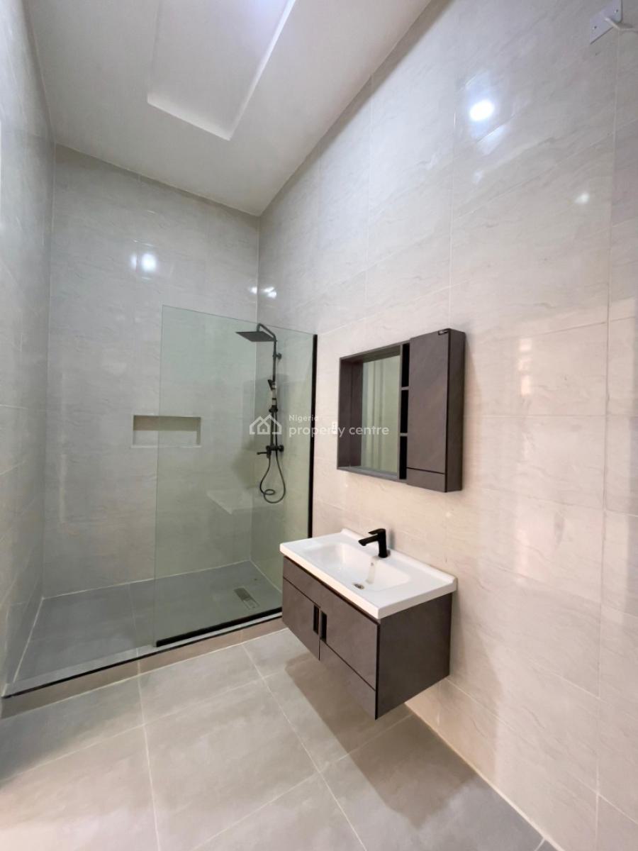 Uniquely Designed  Luxury 4 Bed Semi-detached with Bq, Ajah, Lagos, Semi-detached Duplex for Sale