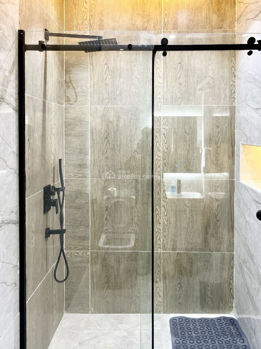 Sharp/beautiful Two Bedroom Luxury Apartment, Elf, Lekki, Lagos, Flat / Apartment Short Let