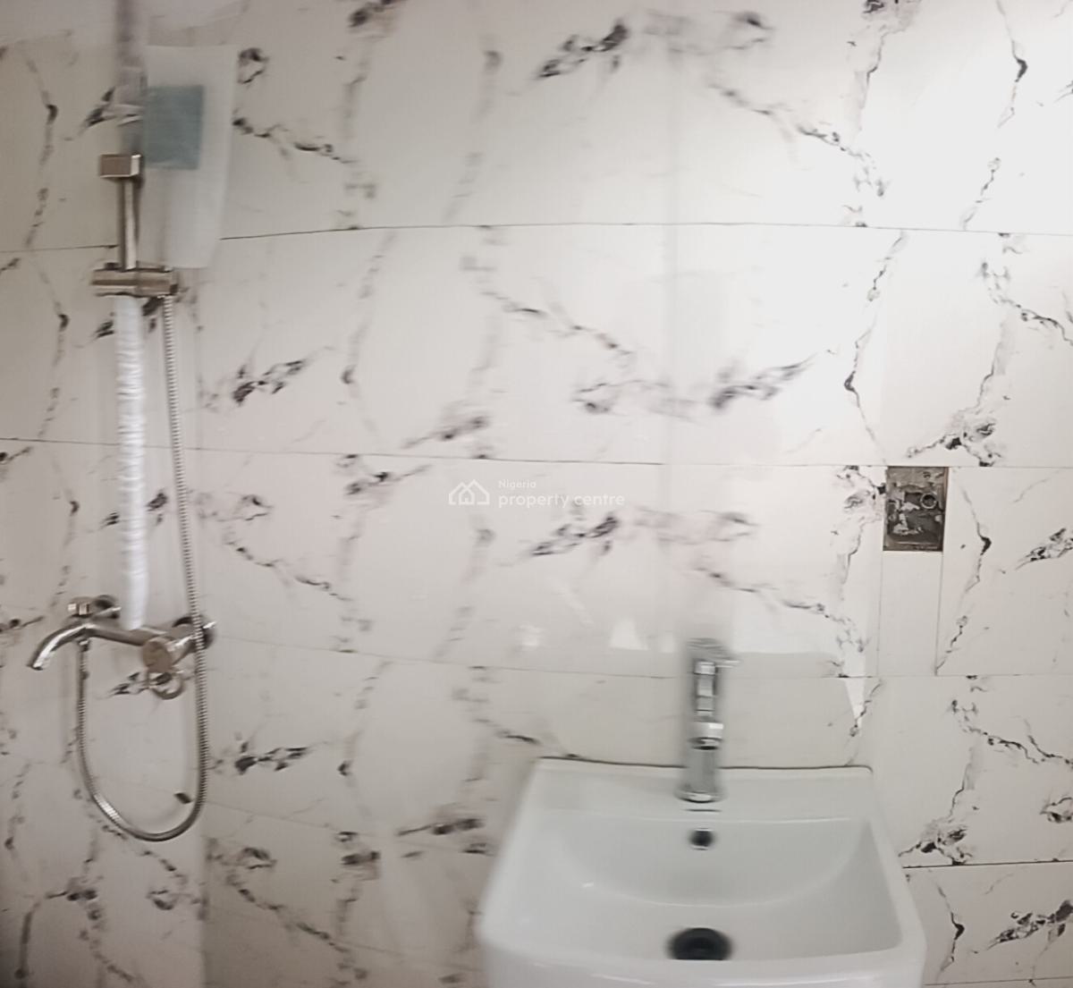 2 Bedroom Duplex, Omole Phase 2, Ikeja, Lagos, Detached Duplex for Sale