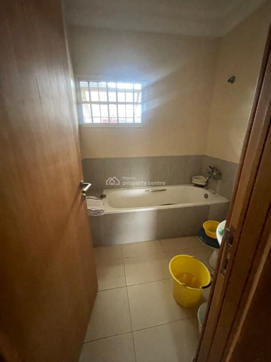 4bedroom Terrace Duplex Corner Piece, Acadia Mews Estate, Osapa, Lekki, Lagos, Terraced Duplex for Sale