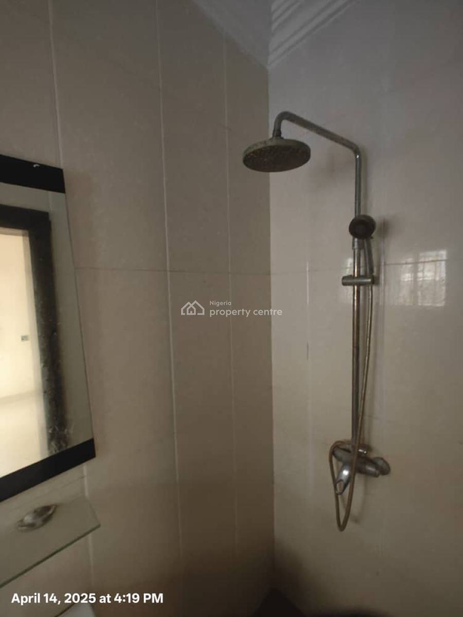 3 Bedroom Flat with Bq on The Ground Floor, Osera Estate Behind Zenith Bank Osapa London Lekki Lagos, Osapa, Lekki, Lagos, Flat / Apartment for Rent