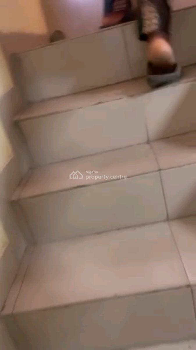 Decent N Spacious 3 Bedroom Up Flat All Rooms Ensuite N Guest Toilet, Gbagada, Lagos, Flat / Apartment for Rent