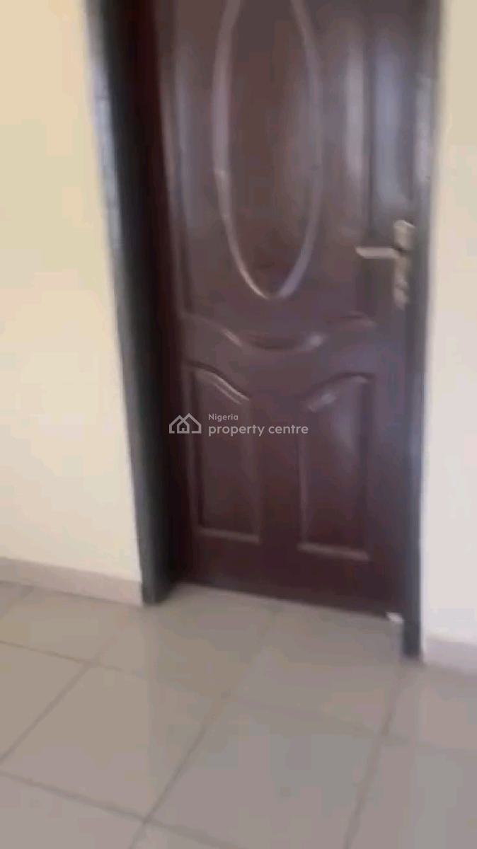 Decent N Spacious 3 Bedroom Up Flat All Rooms Ensuite N Guest Toilet, Gbagada, Lagos, Flat / Apartment for Rent