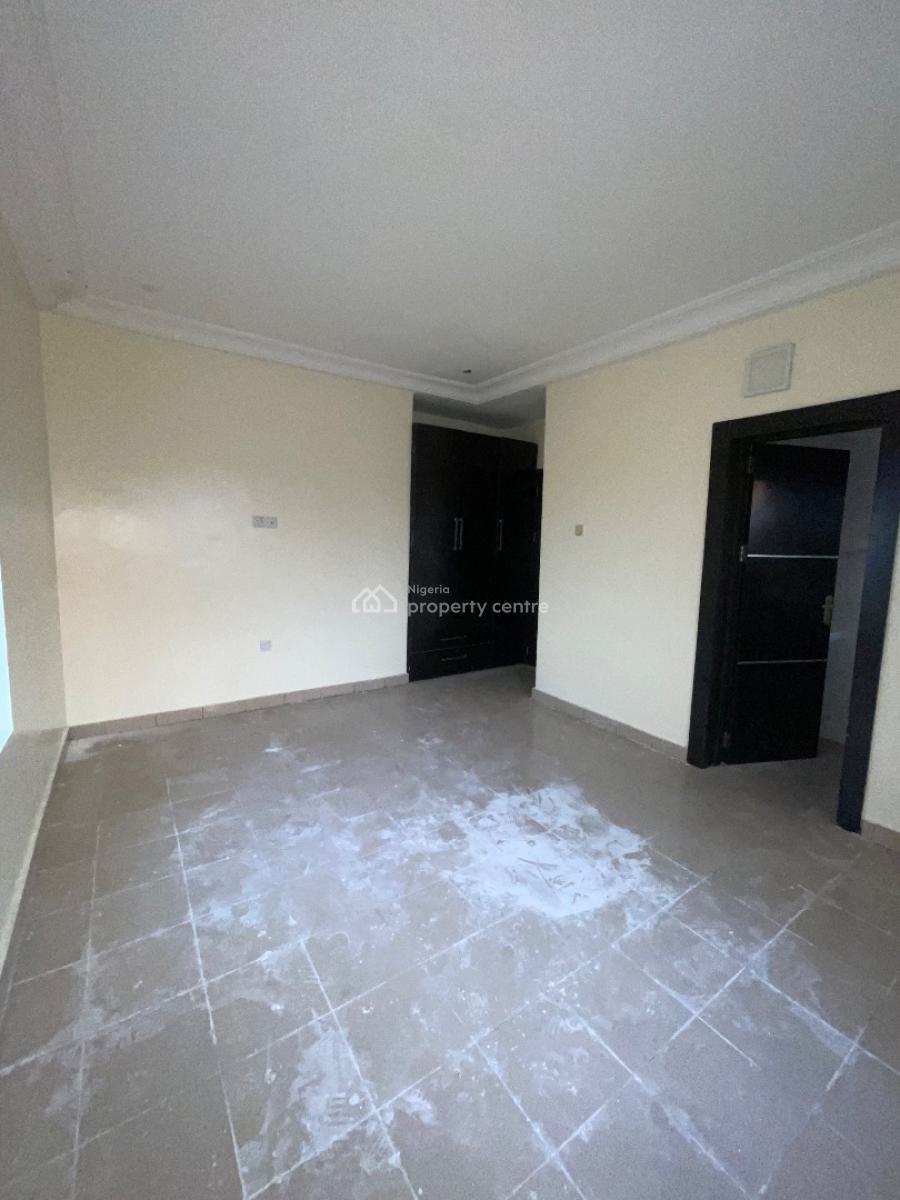 a Spacious 3 Bedroom Apartment, Mobil Road Ilaje Ajah, Lekki, Lagos, Flat / Apartment for Rent