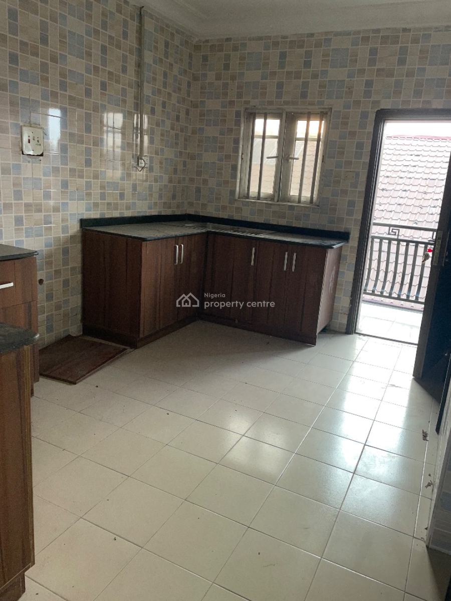 a Spacious 3 Bedroom Apartment, Mobil Road Ilaje Ajah, Lekki, Lagos, Flat / Apartment for Rent