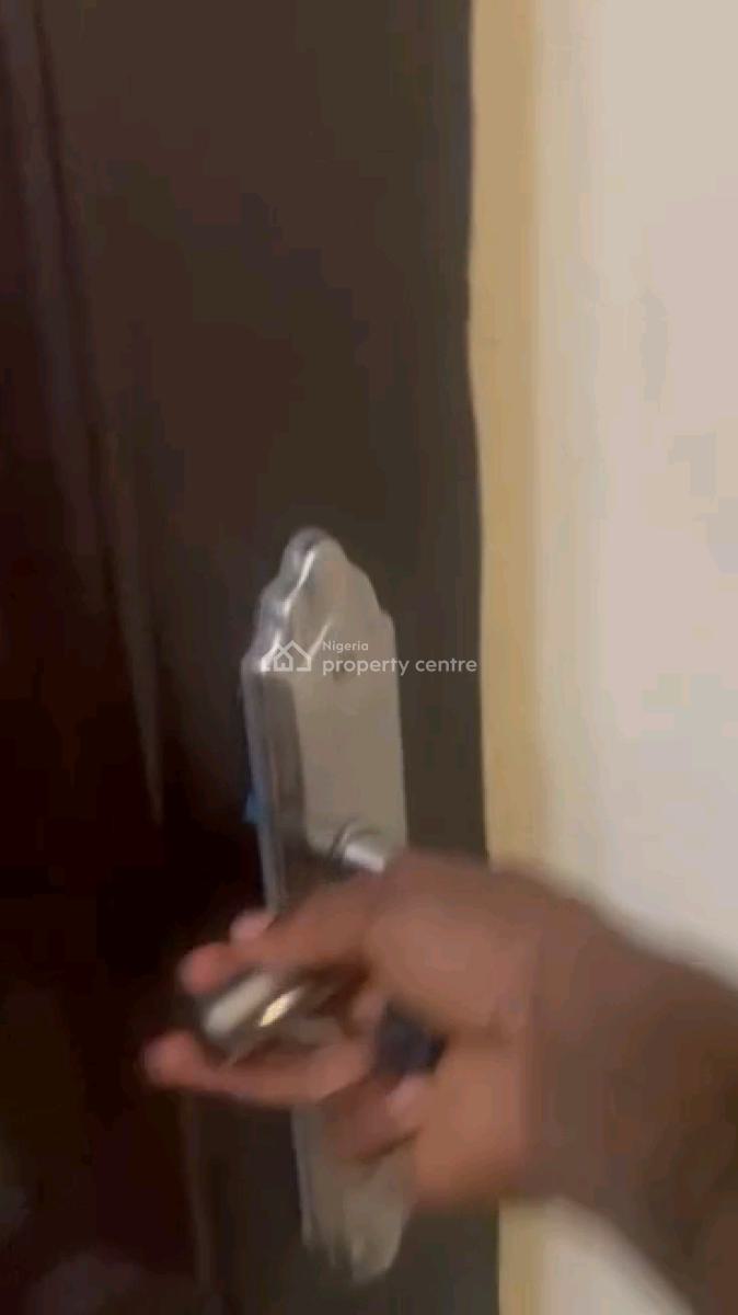 Decent N Spacious 3 Bedroom Up Flat All Rooms Ensuite N Guest Toilet, Gbagada, Lagos, Flat / Apartment for Rent