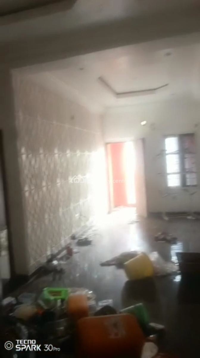 Two Bedroom Flat at Adekunle Yaba., Adekunle, Yaba, Lagos, Flat / Apartment for Rent