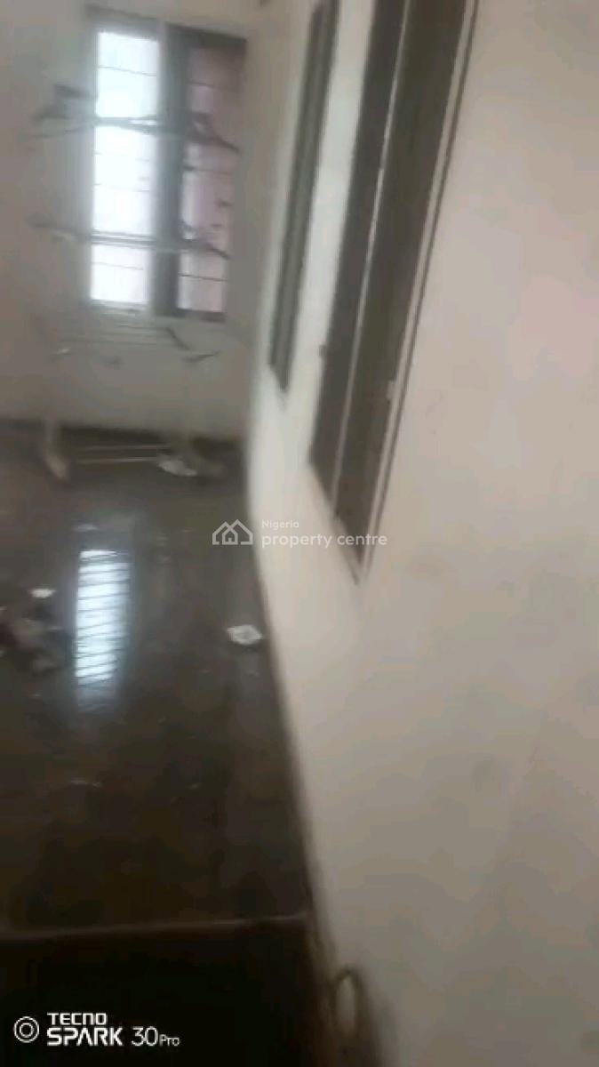 Two Bedroom Flat at Adekunle Yaba., Adekunle, Yaba, Lagos, Flat / Apartment for Rent