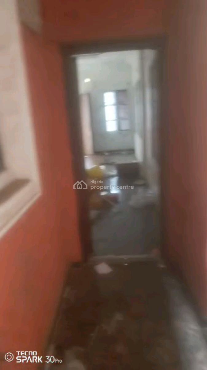 Two Bedroom Flat at Adekunle Yaba., Adekunle, Yaba, Lagos, Flat / Apartment for Rent
