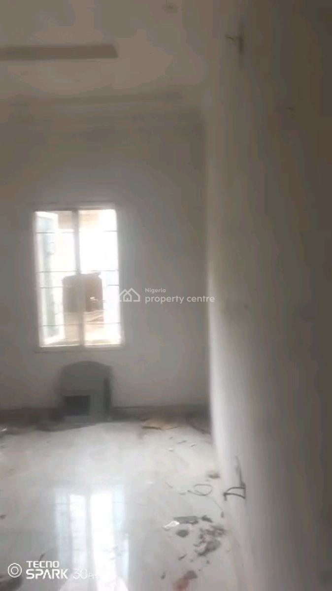 Two Bedroom Flat at Adekunle Yaba., Adekunle, Yaba, Lagos, Flat / Apartment for Rent
