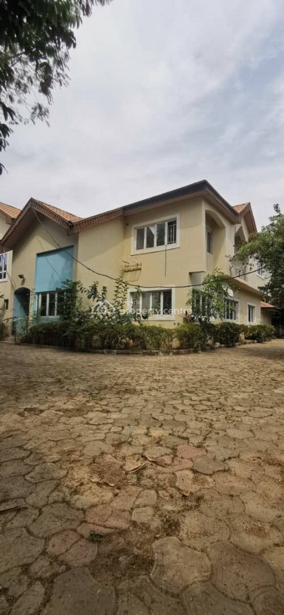 Standard 4bedroom Semi Detached Duplex with Bq, 6th Avenue, Gwarinpa, Abuja, Semi-detached Duplex for Sale